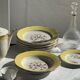Lot de 19 grandes assiettes plates vintage jaunes fleurs roses liseré doré