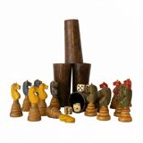 Deluxe Antique Game Little Horses 4 cups 4 dice made of bone and 16 horses