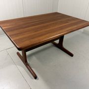 Table à manger en teck massif Danemark années 1970