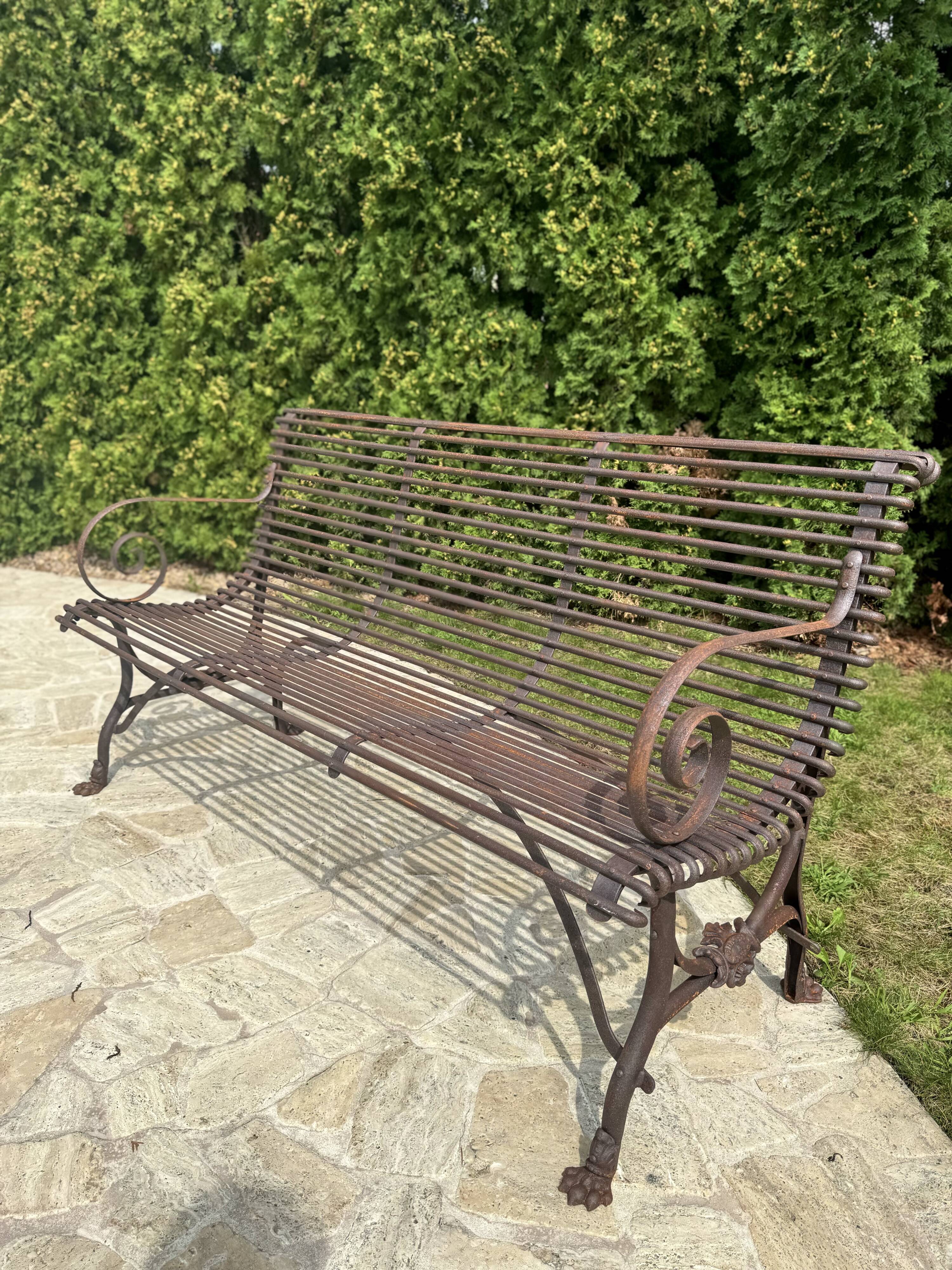 Banc Grassin à Arras - Rouillé - 3 Places
