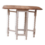 Farmhouse drop-leaf table