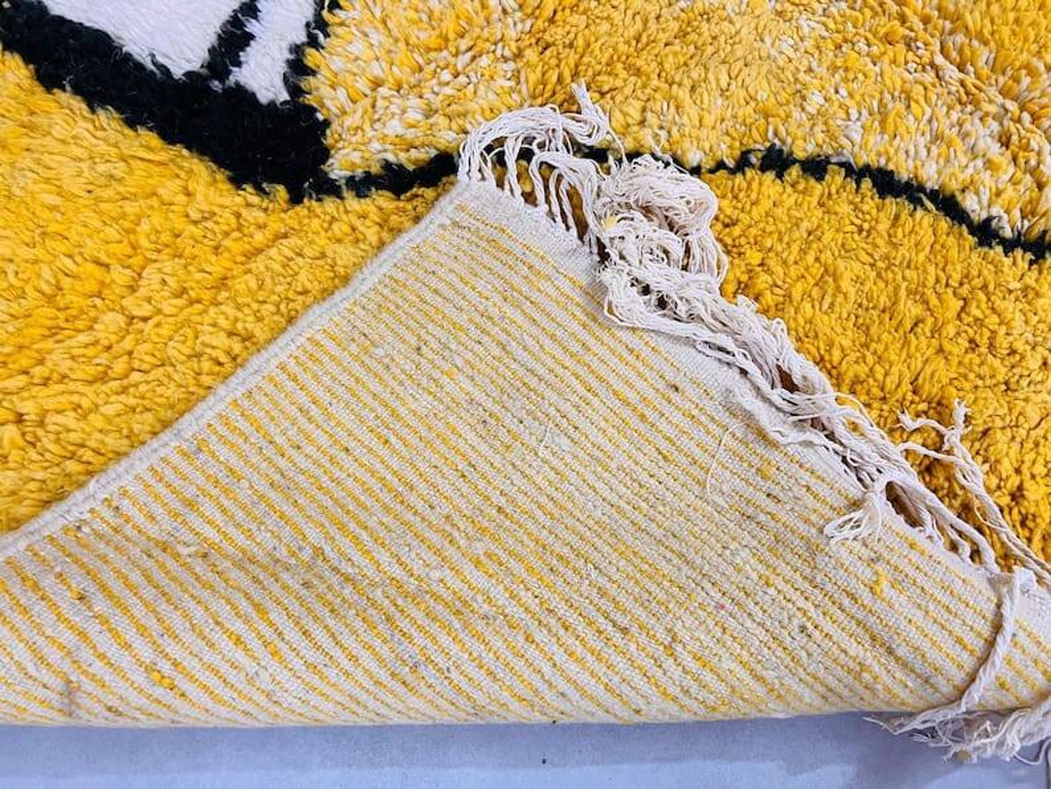 Beni Ouraine rug in natural wool, size 150 x 250 cm