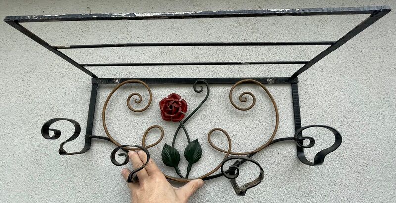 coat rack, hat rest 4 hooks wrought iron polychrome floral decoration