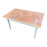 Farm table