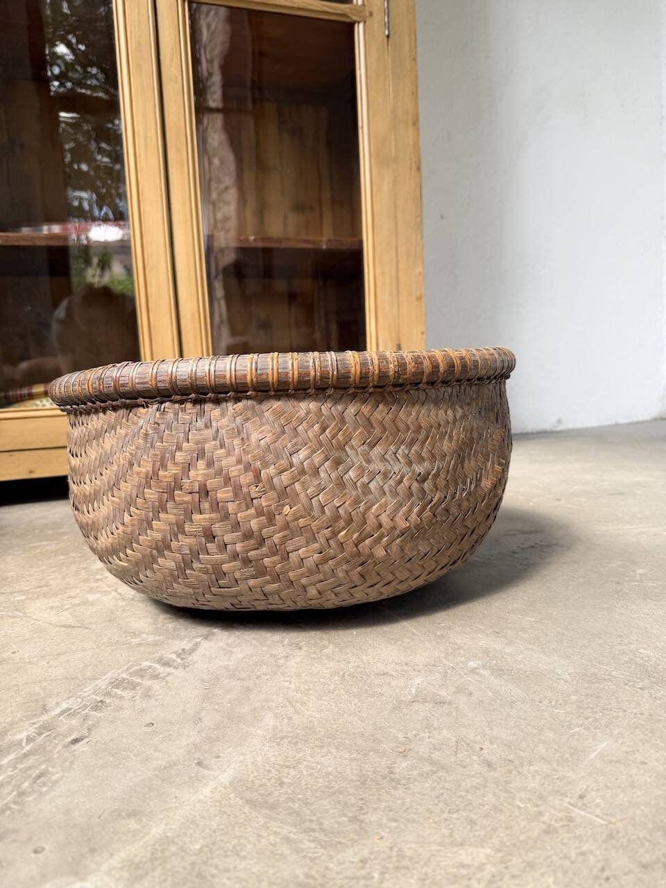 Vietnamese tea basket, mid-20th century