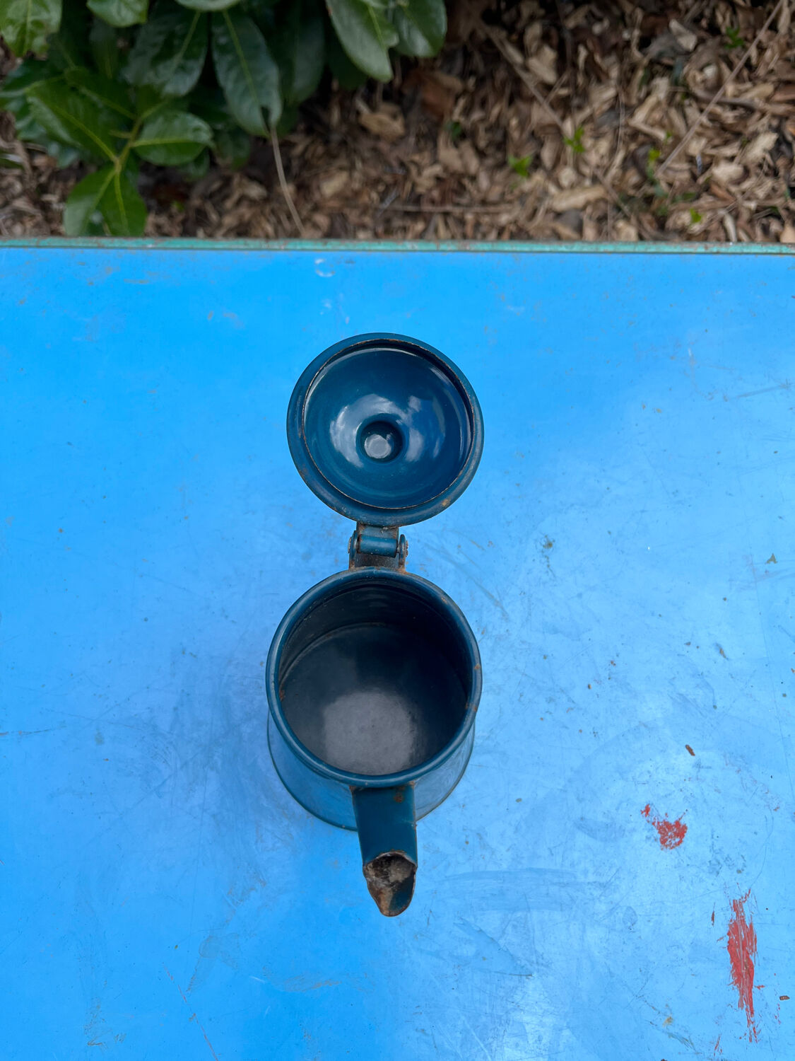 Enamelled coffee maker