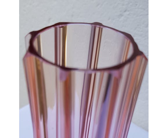 Art deco pink glass vase
