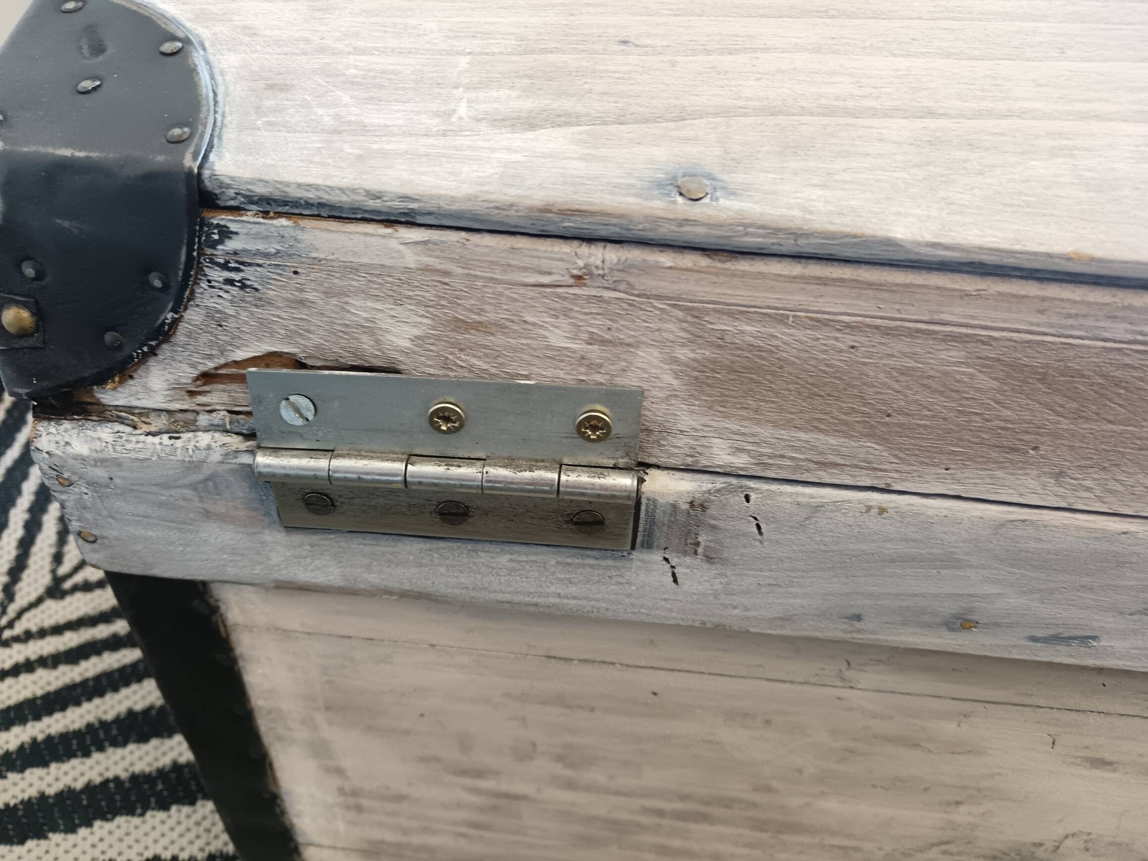 Restored old white cerused chest.