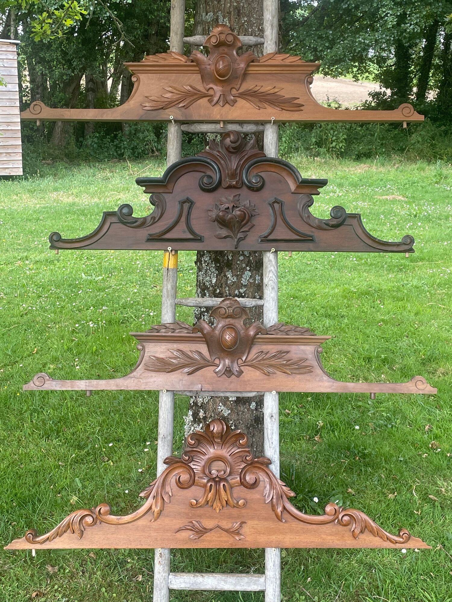 Pediments for wall decoration