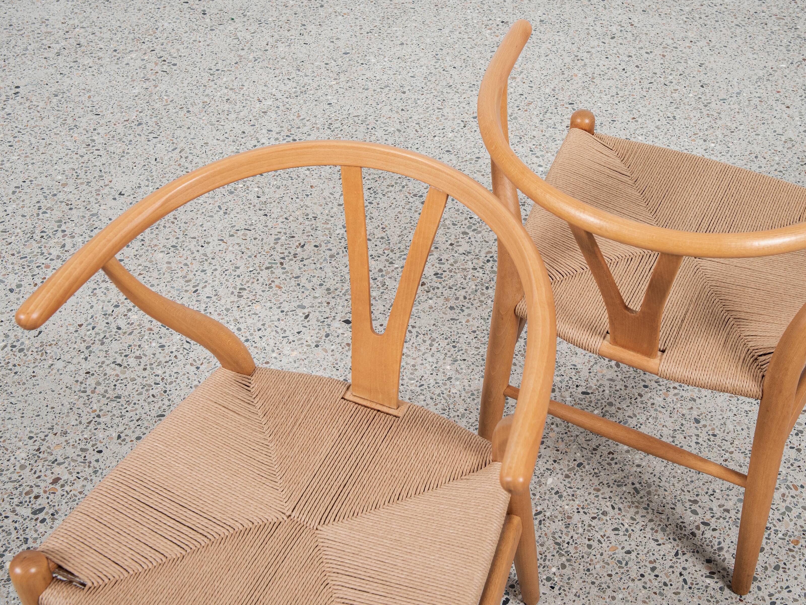 Midcentury pair of original Wishbone Chairs by Hans Wegner for Carl Hansen & Søn