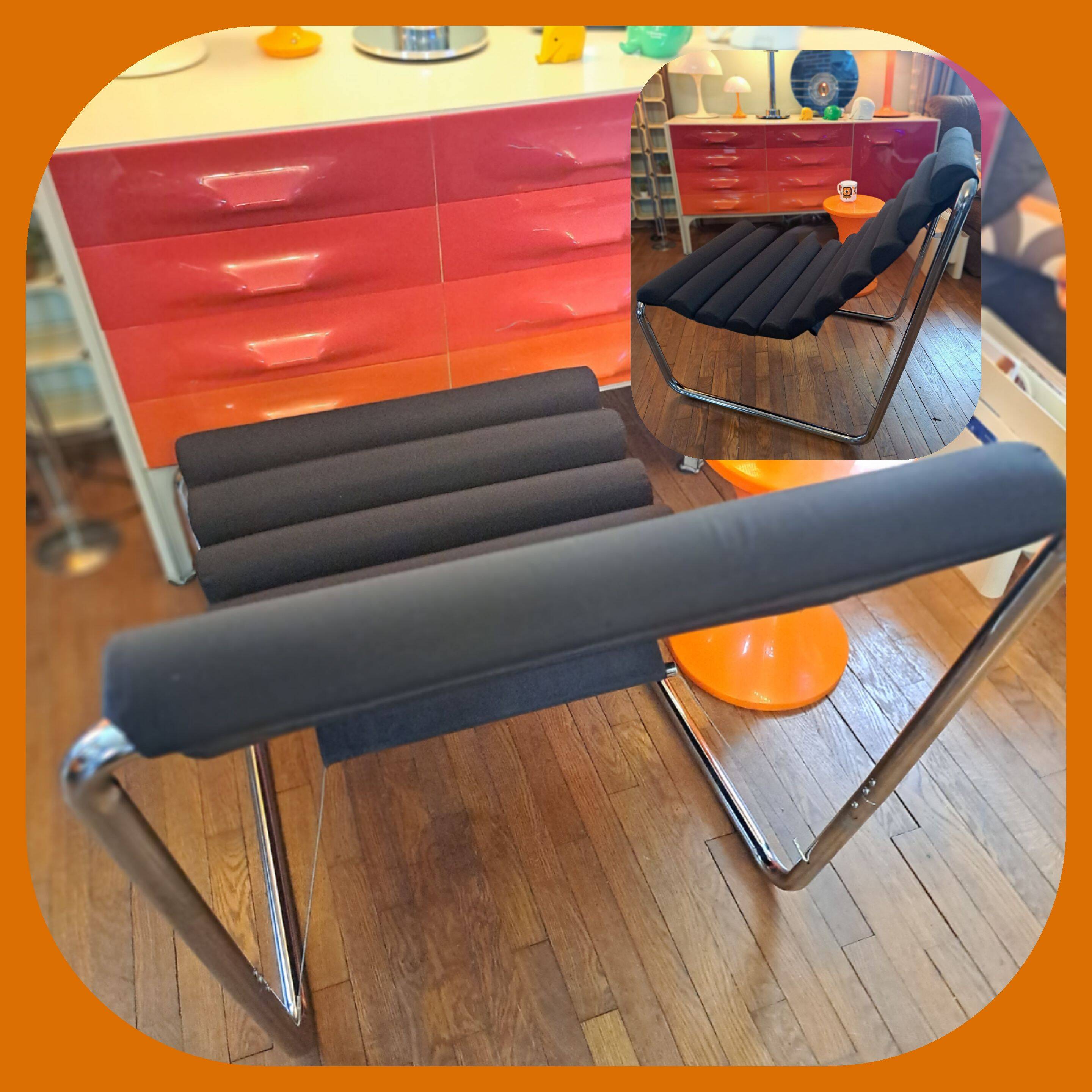 Fauteuil suspendu
"boudins" Dlg Michel BOYER1970