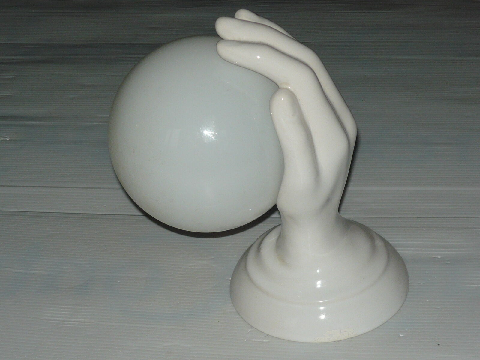 Vintage ceramic hand lamp, opaline globe