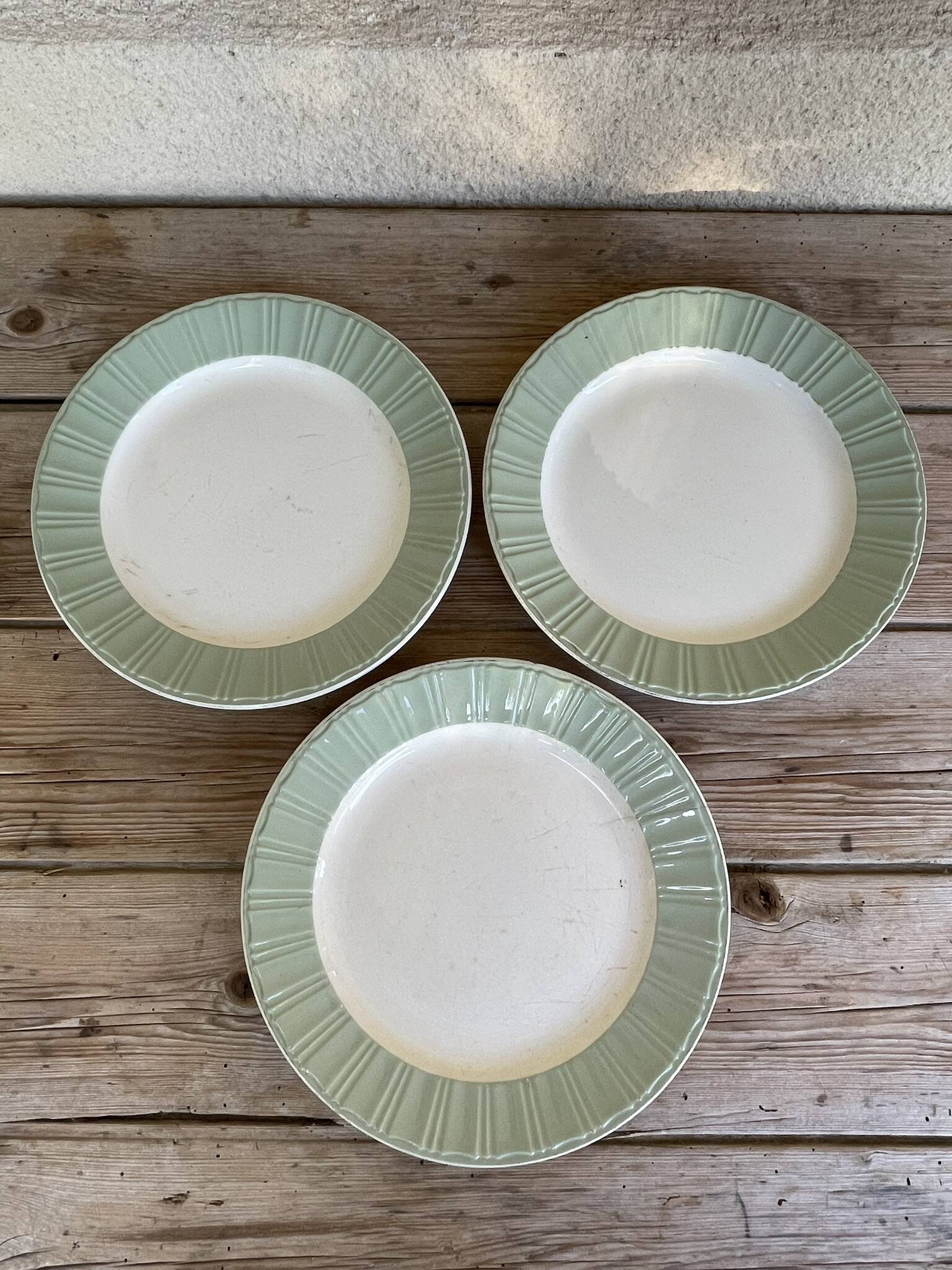3 Villeroy and Boch flat plates