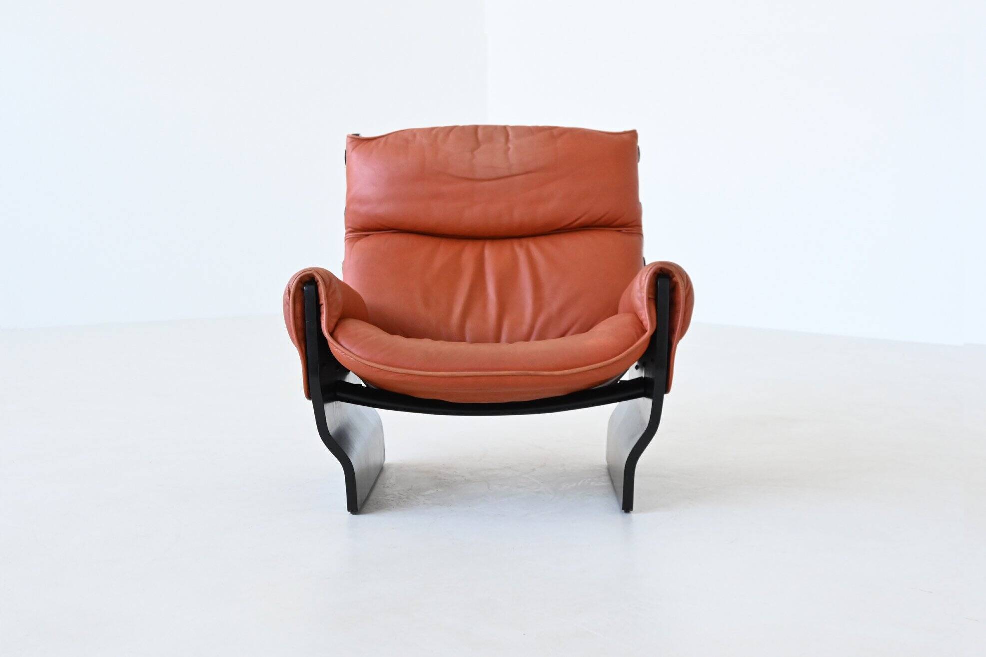 Osvaldi Borsani P110 'Canada' lounge chair Tecno Italy 1965