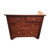 Chest of drawers in cherry