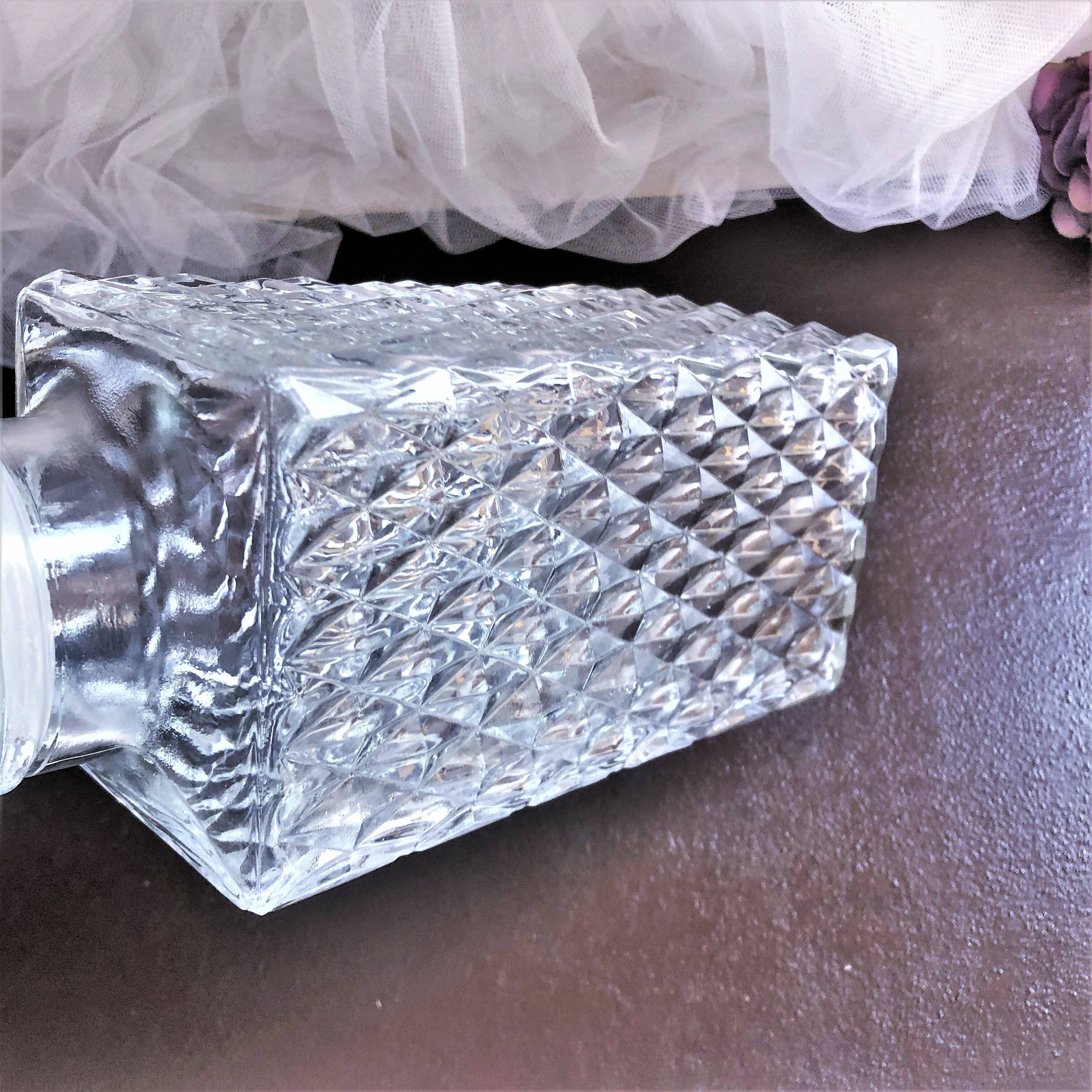 Whiskey carafe or decanter textured crystal glass diamond tip