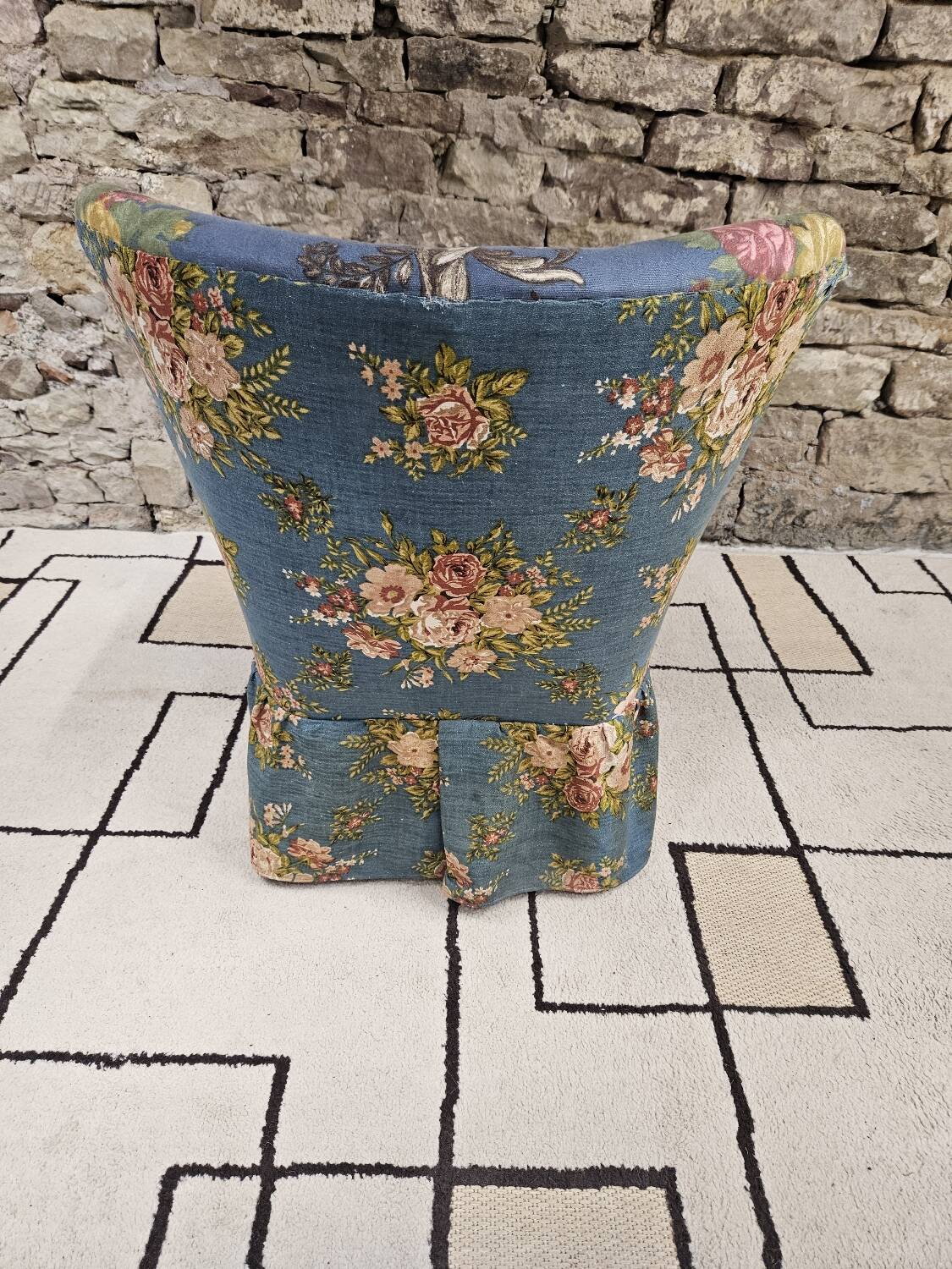 Fauteuil coktail en tissu fleuri, 1960
