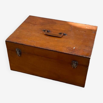 Coffre caisse boîte à outils en bois vintage