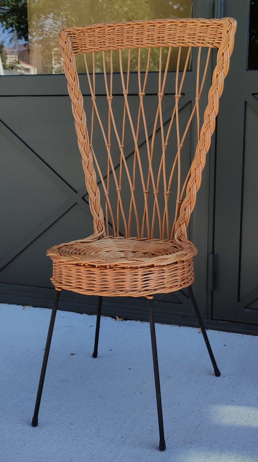 Vintage rattan chair