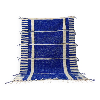 Handmade traditional carpet 250cm x 150cm Moroccan