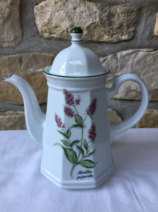 Baviere Winterling fine porcelain service or coffee