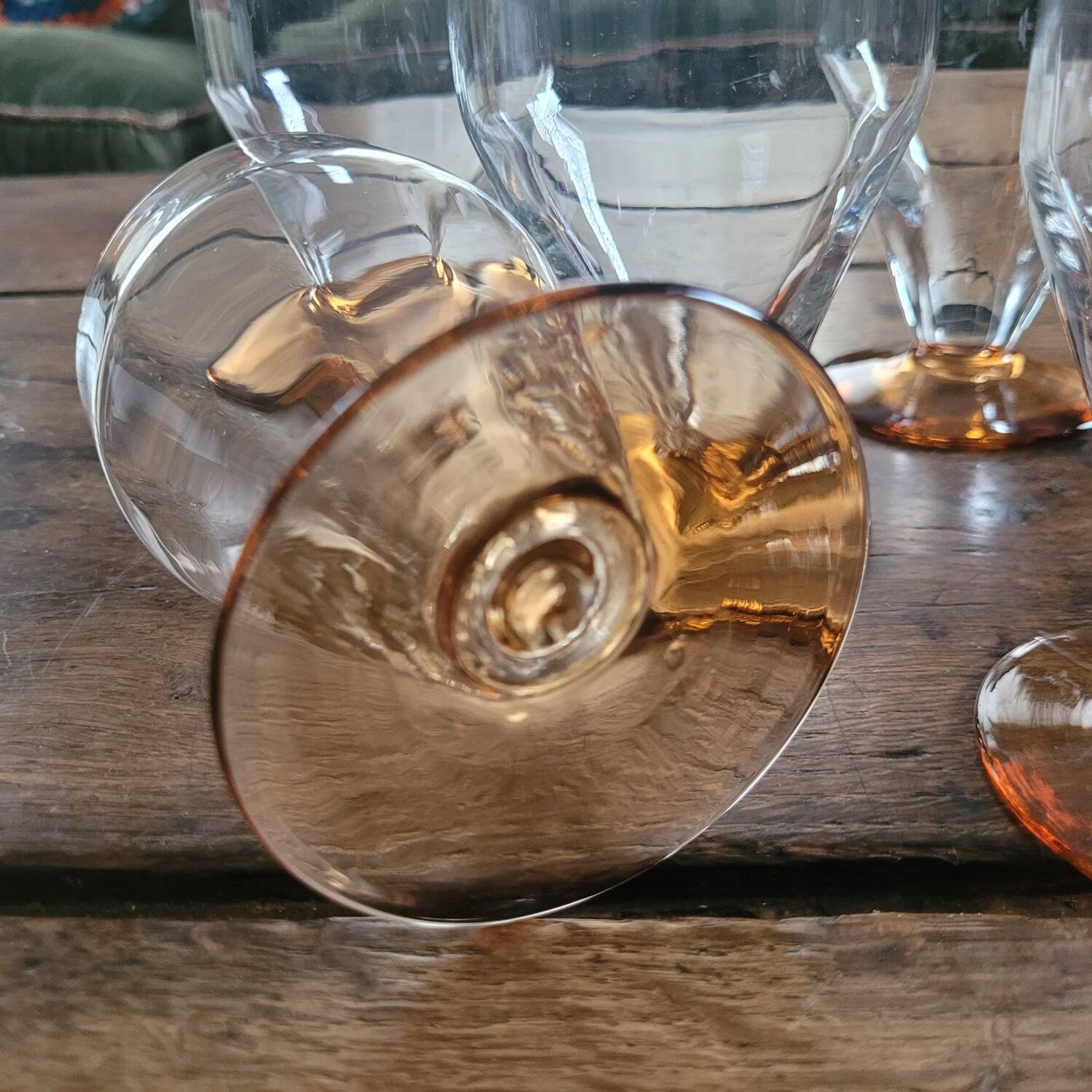 8 faceted amber stemmed glasses – French glassware 1950-1960