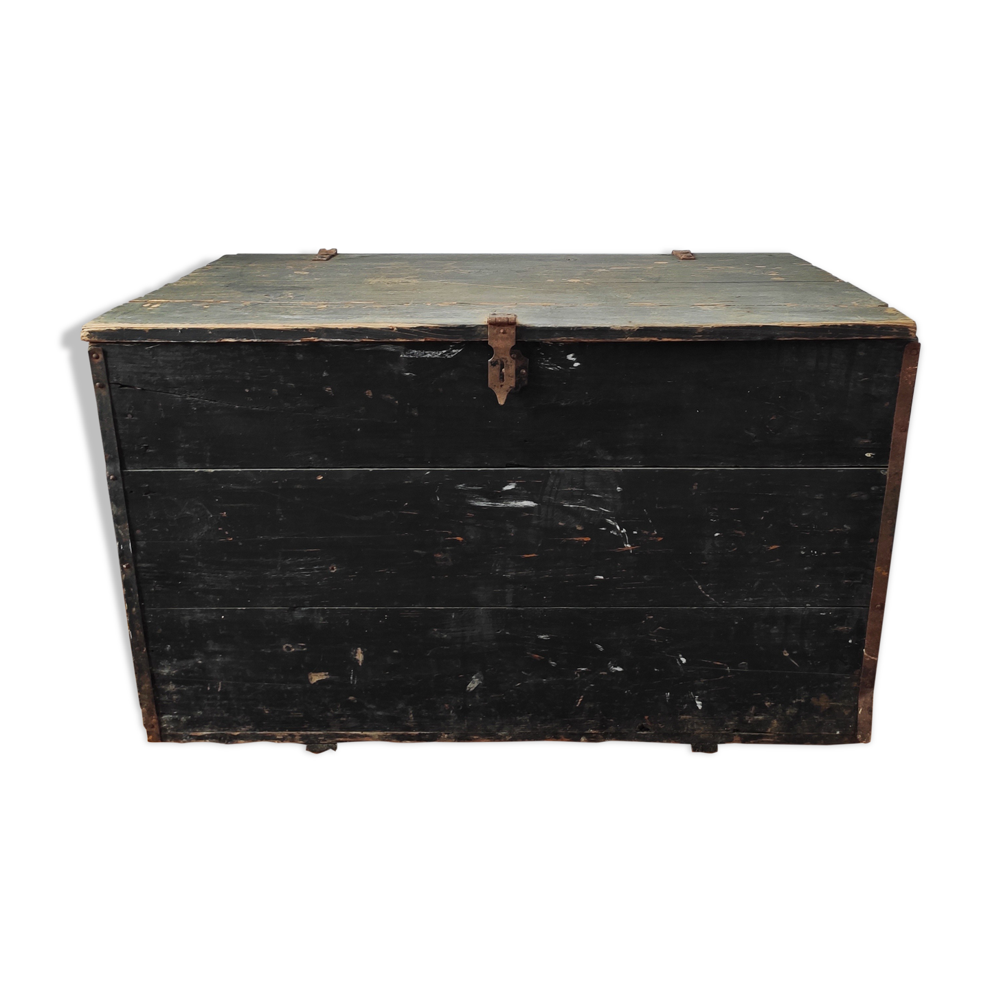 Chest old trunk fir wood