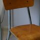 Bureau d'écolier et chaise vintage métal et bois clair