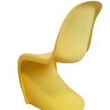Verner Panton by chair