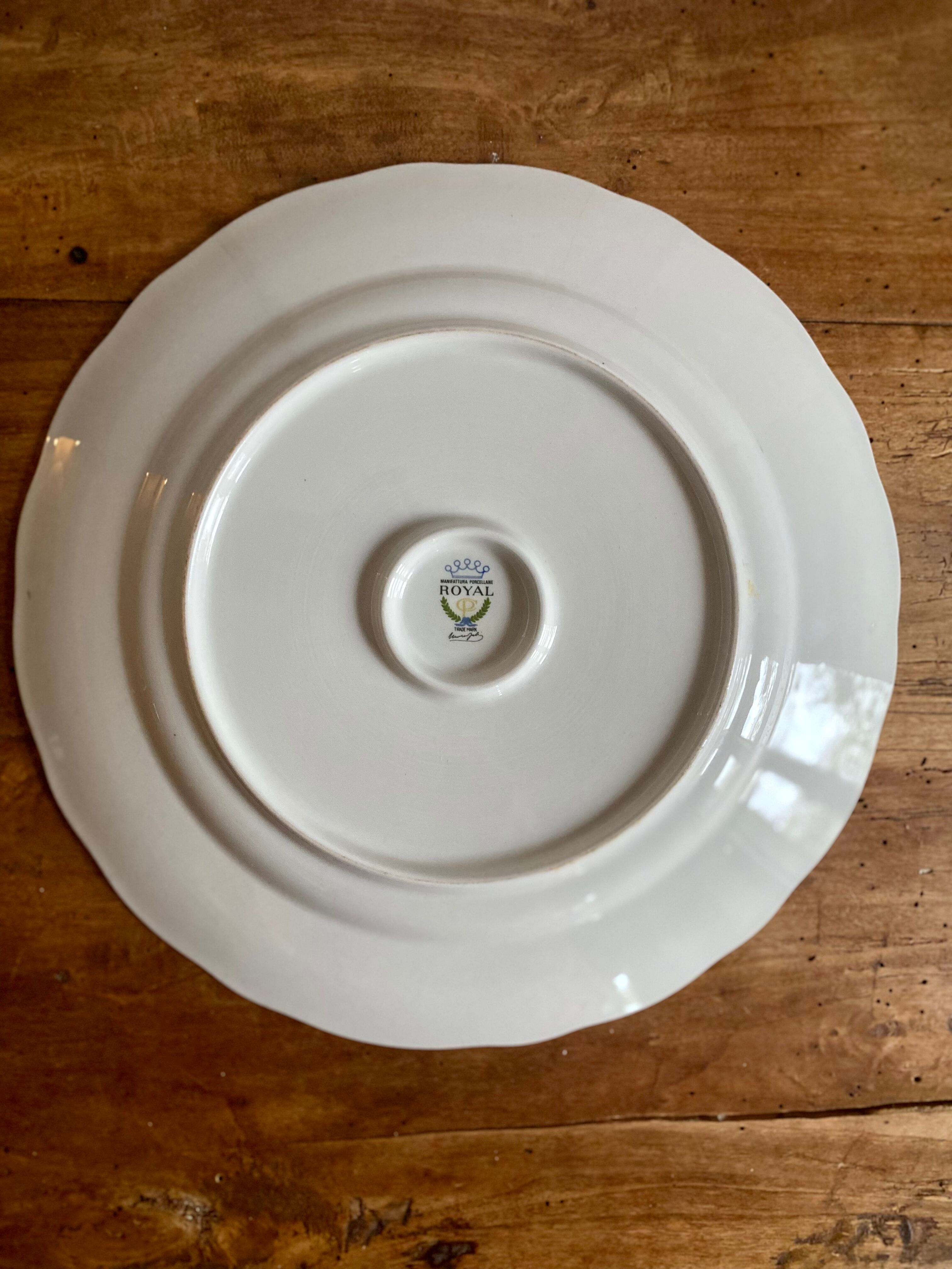 Porcelain plate