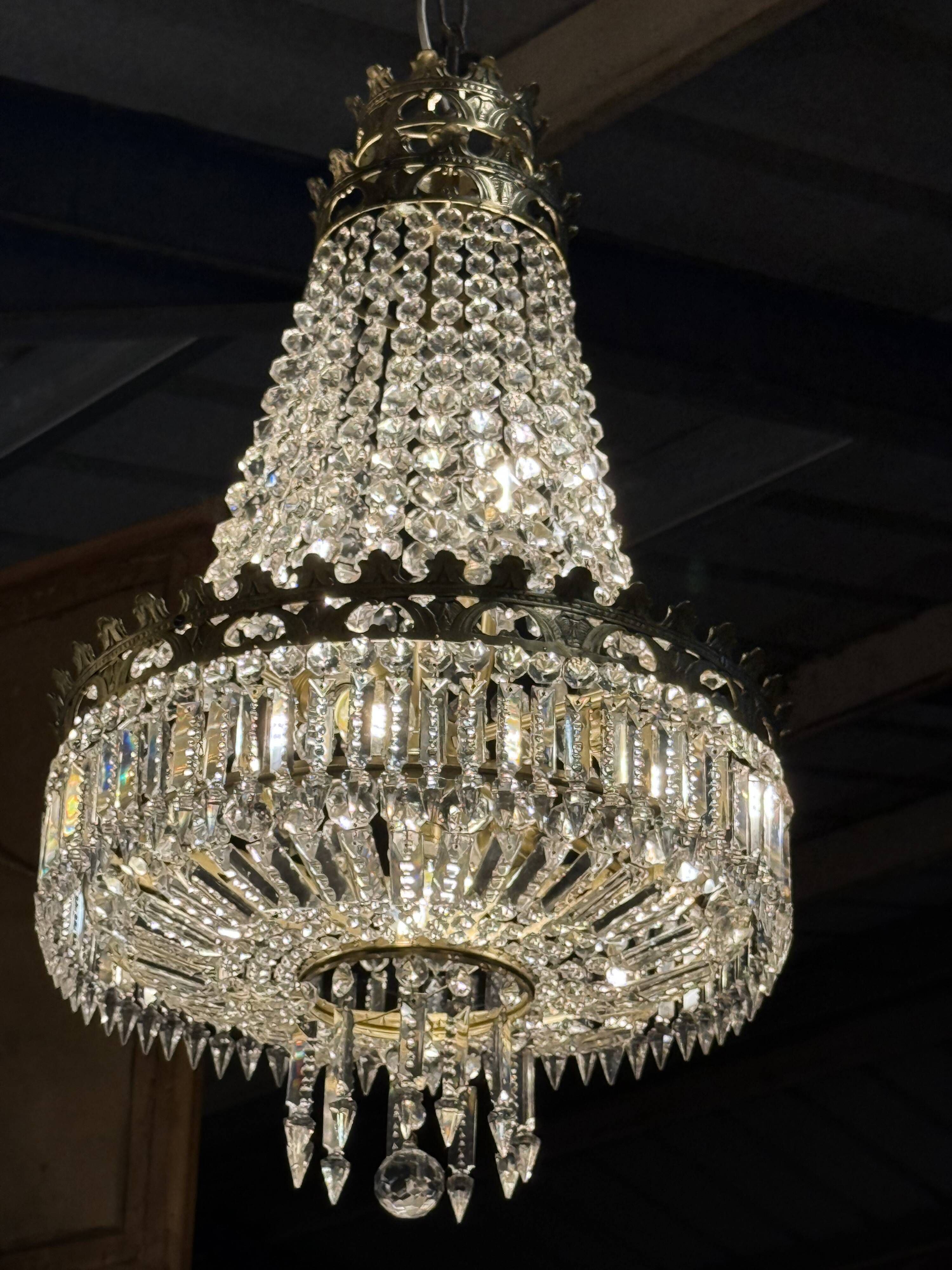 Crystal and gilded bronze basket chandelier with pendants - 90 / 50cm