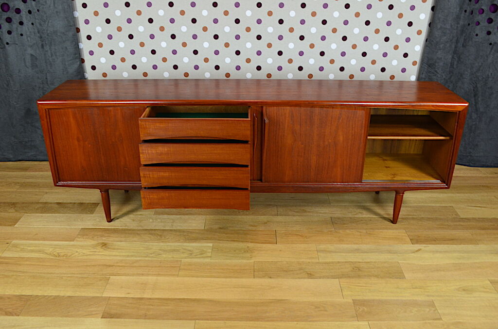 Sideboard danish designer Gunni Omann 1950 years