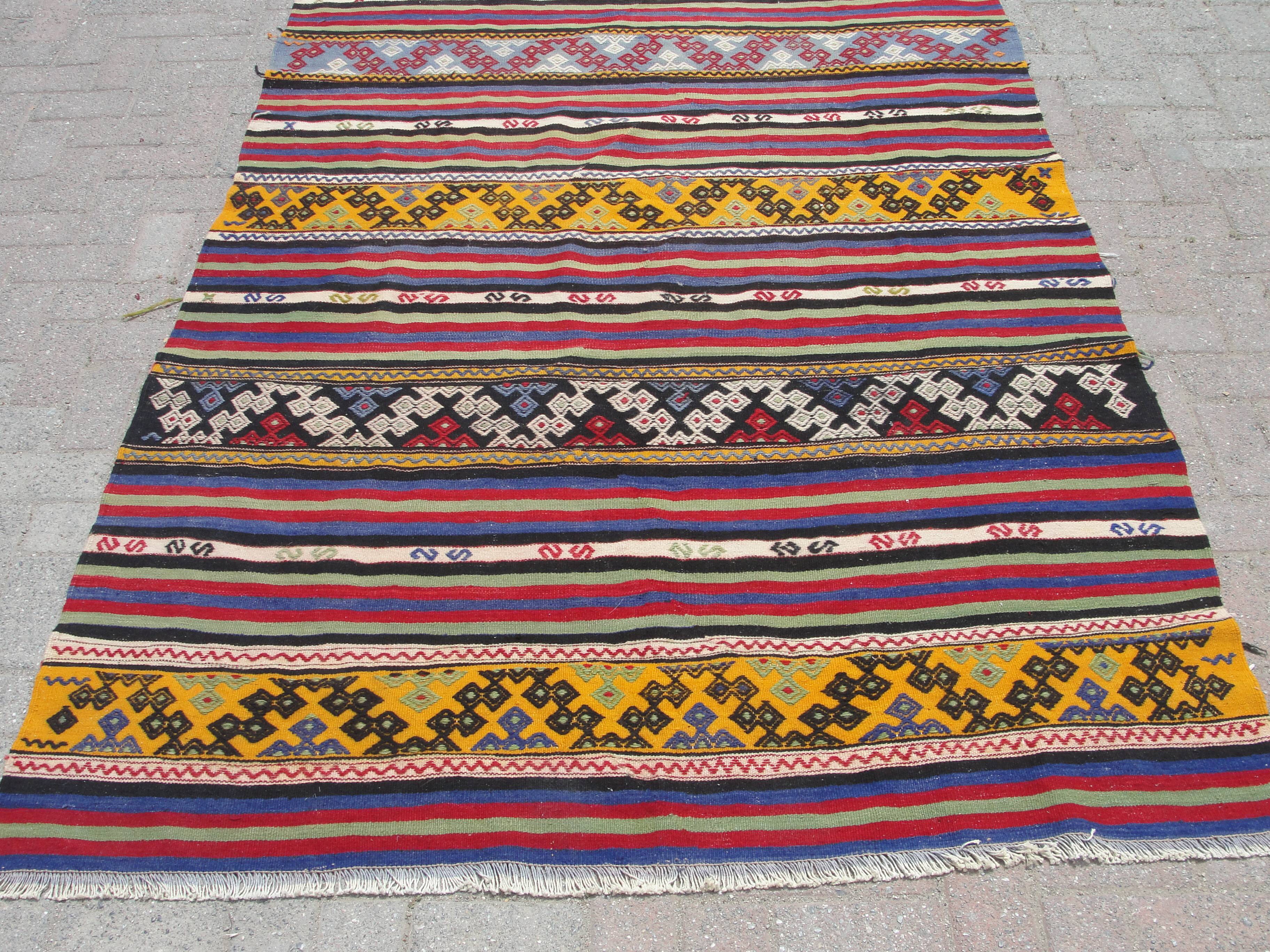 Handmade area kilim rugs for livingroom