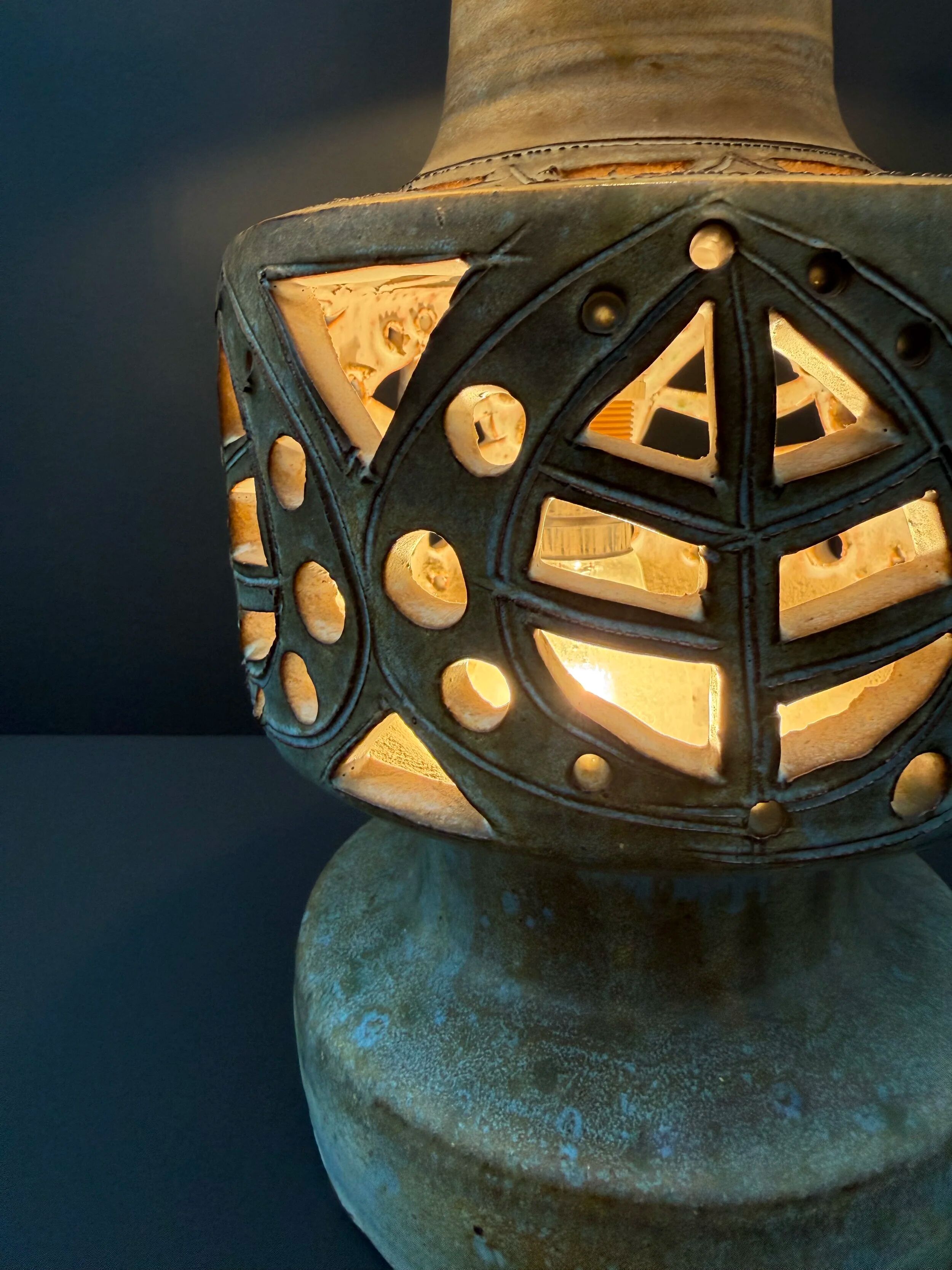 Agnès Escala lamp in ceramic, France 1970