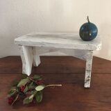 Dressmaker in white patinated wood bench