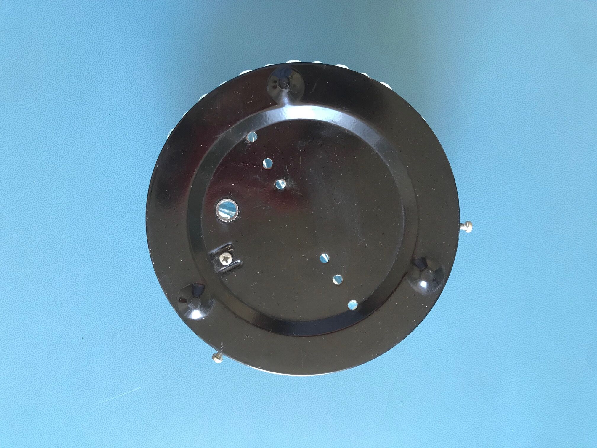Round ceiling lamp made of molded glass