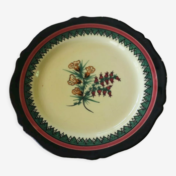 Assiette en faience de Quimper