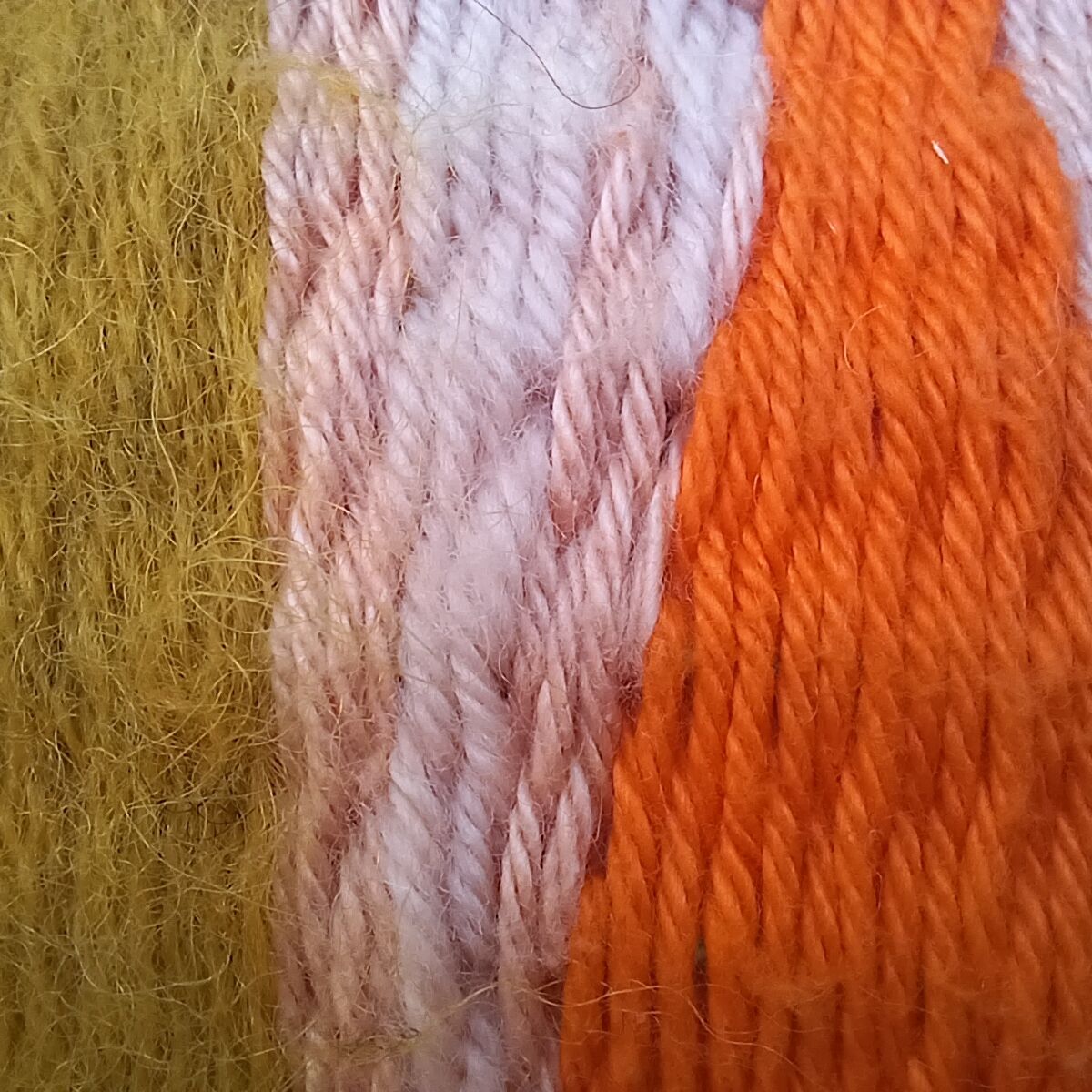 Wool weaving cushion