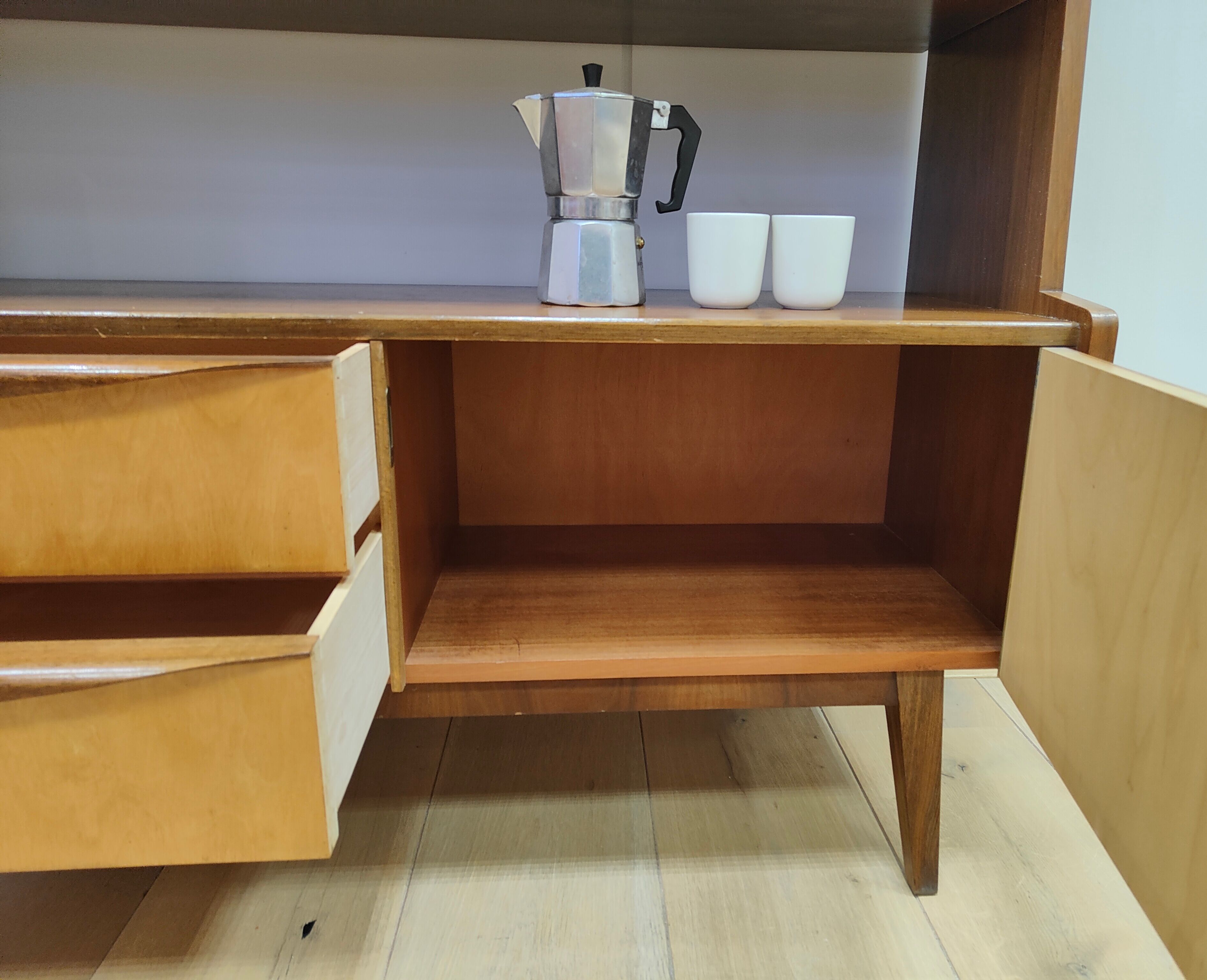 Shelf wall cabinet secretary