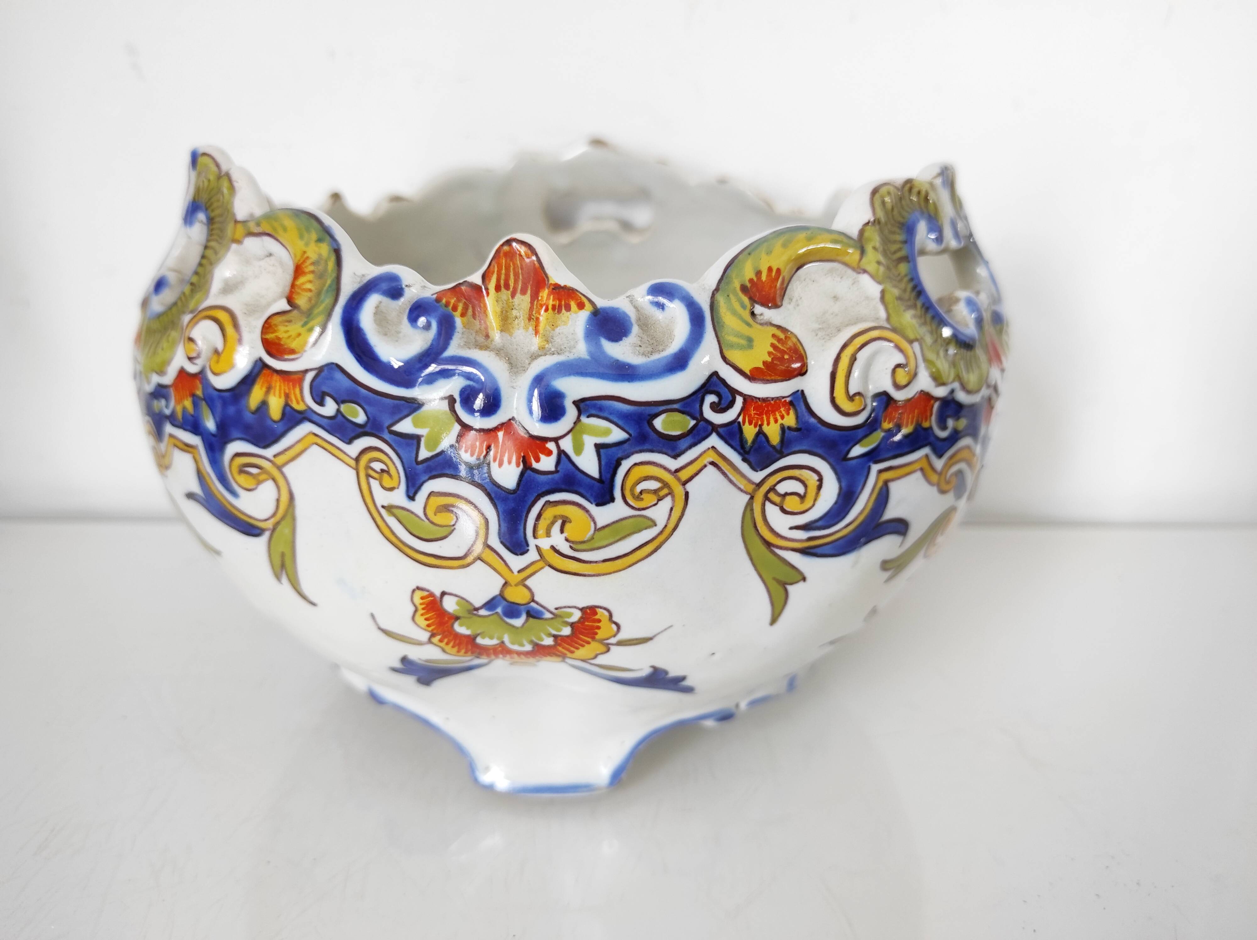 Rouen earthenware pot