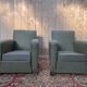 Paire de fauteuils club en Skaï vert 1940