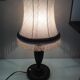 Lampe en bois tourné et abat en tissu beige style art déco / années 40-50
