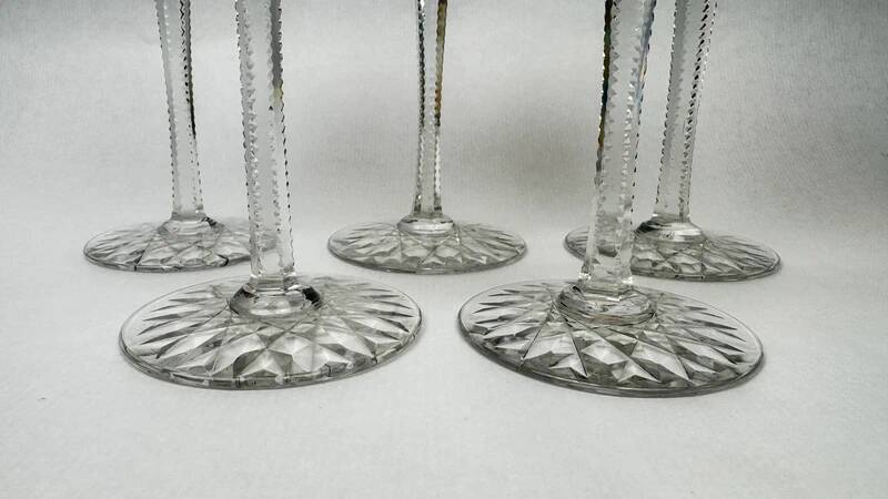 Set of 5 antique cut crystal glasses, double colour, 19 cm – Baccarat – Model S1136 – circa 18.