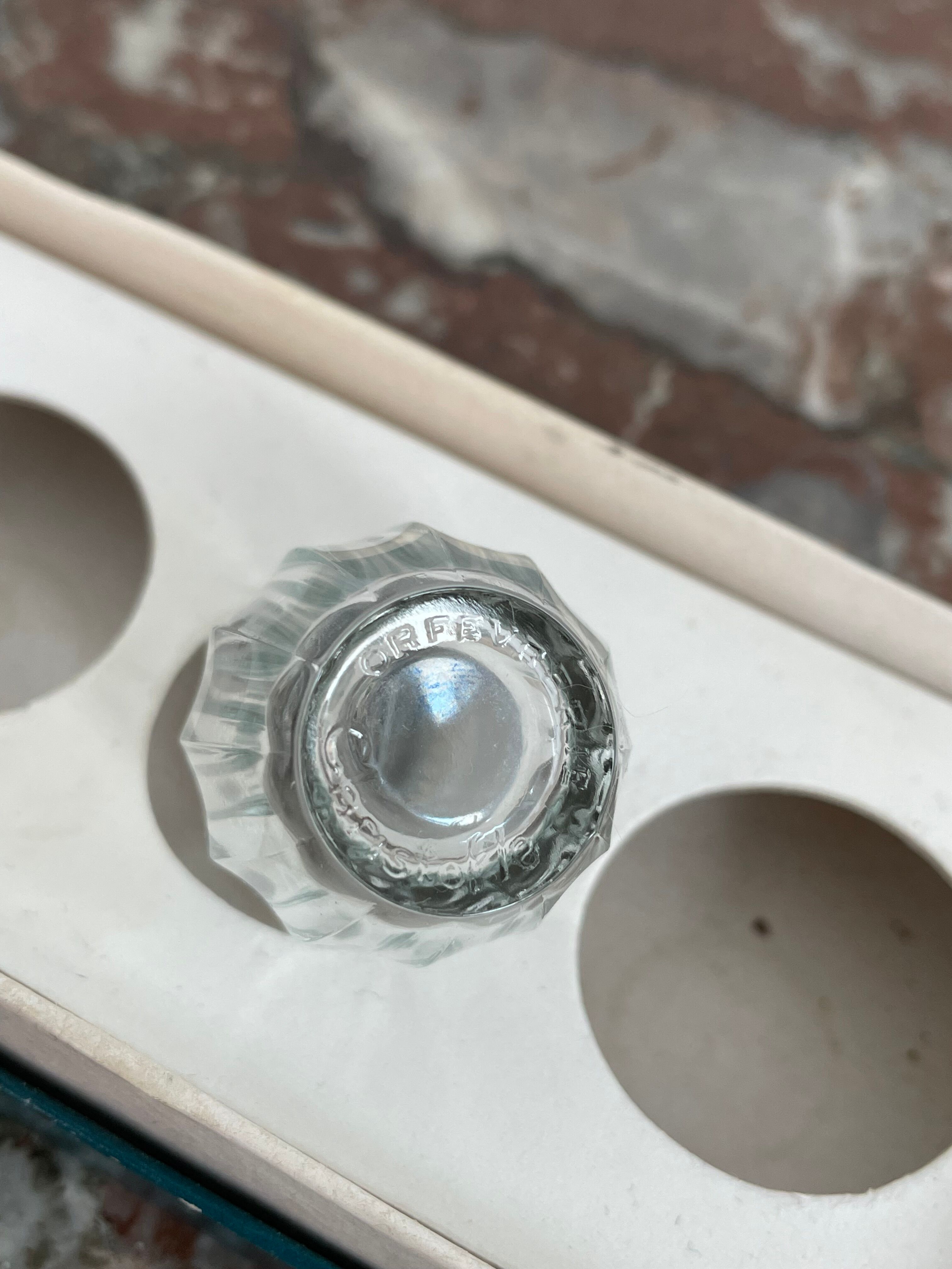 Set of 4 salerons, Christofle goldsmithery, solid silver, pressed molded glass