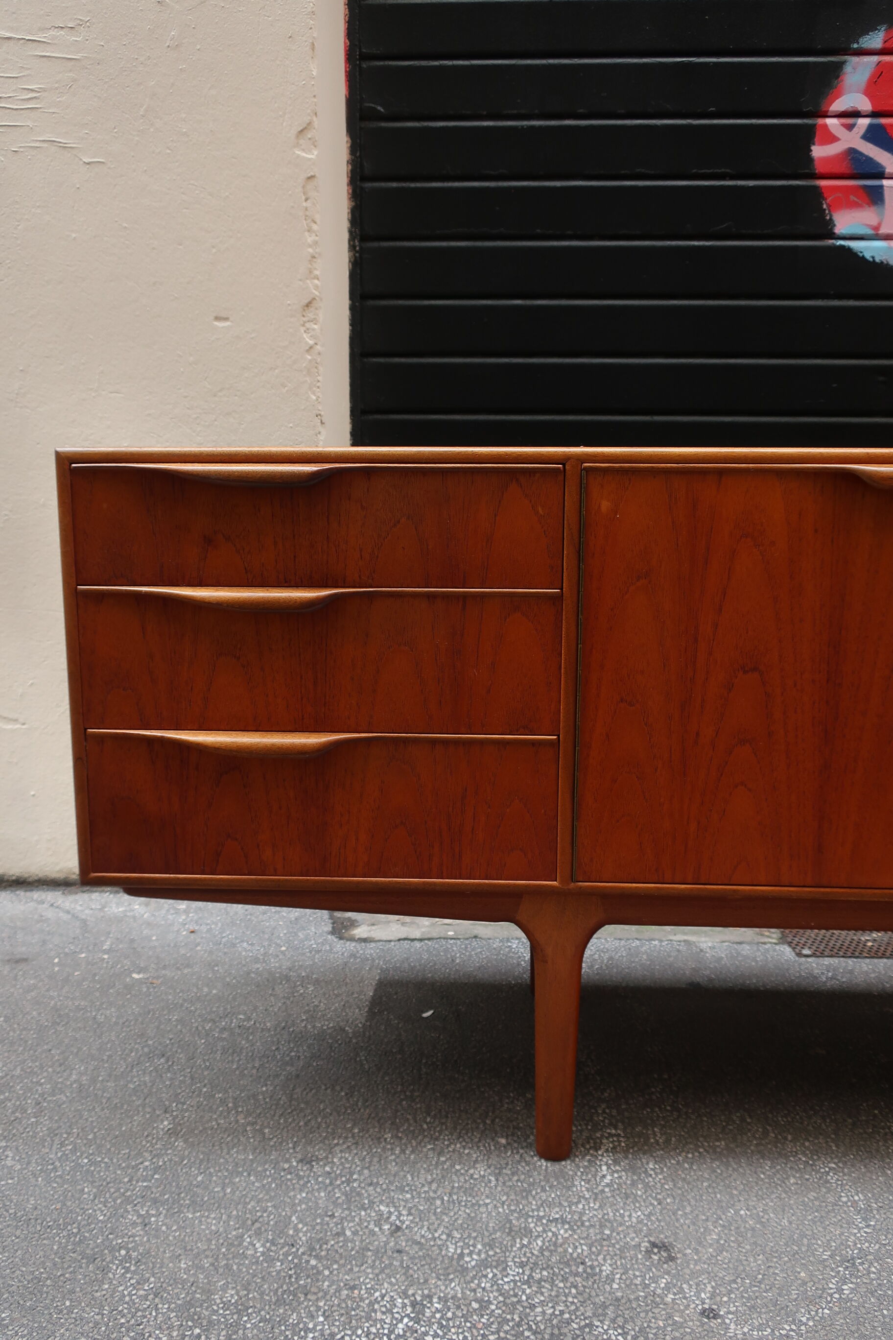 Sideboard Mcintosh teak of the 1960s