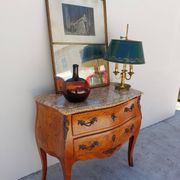 Louis XV chest of drawers in rosewood marquetry