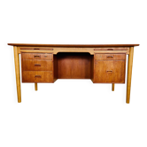 Vintage Danish desk in teak and oak by Børge Mogensen for Søborg Møbelfabrik, 1960s.