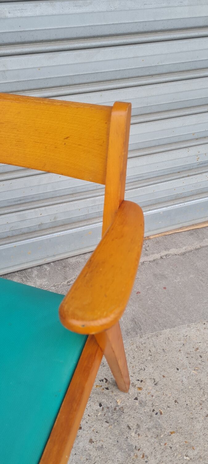 Light wood bridge armchair