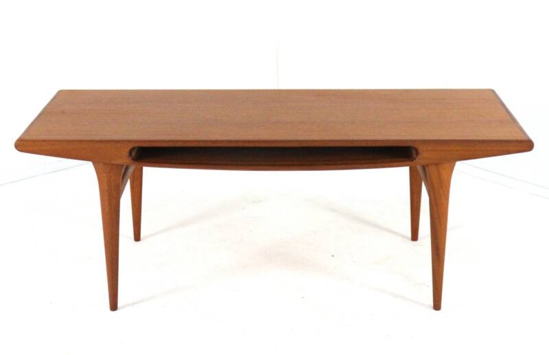 Table basse 'Smile' - design danois - milieu du siècle moderne - restaurée
