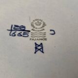 Mid-Century Danish wall plate with Crazy Bird design by Beth Breyen for Royal Copenhagen.